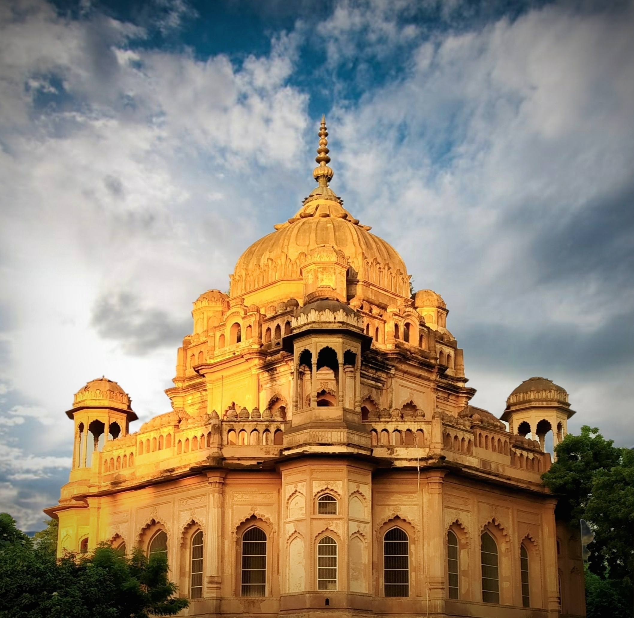 Lucknow uttarpradesh india 3 August 2021: Beautiful day time view of Historical Tomb of Khurshid Zadi (Mushir Zadi) Maqabara.Begum Hazrat Mahal Park Lucknow city, Uttar Pradesh, India, Asia 