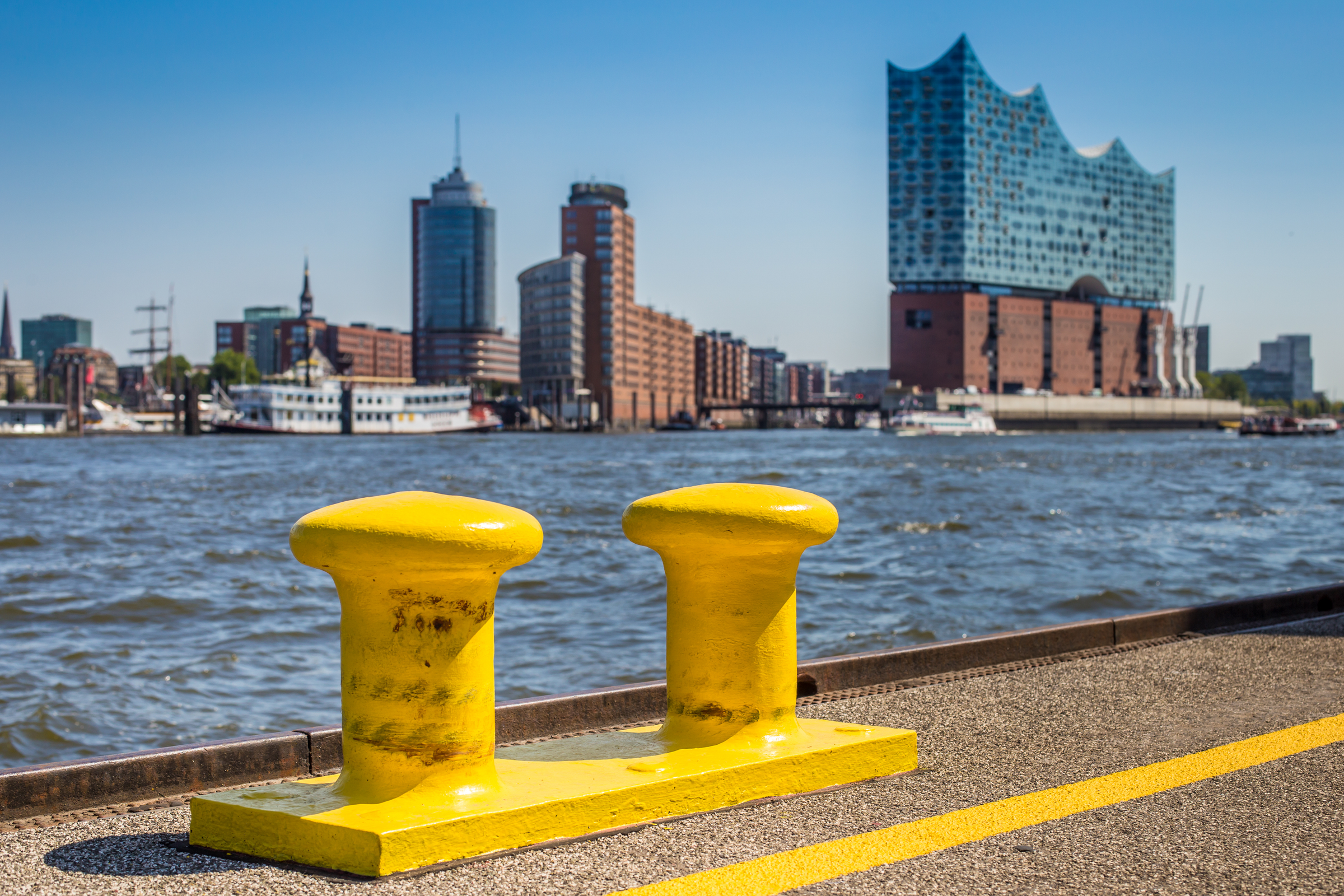 Boat dock in the port of Hamburg