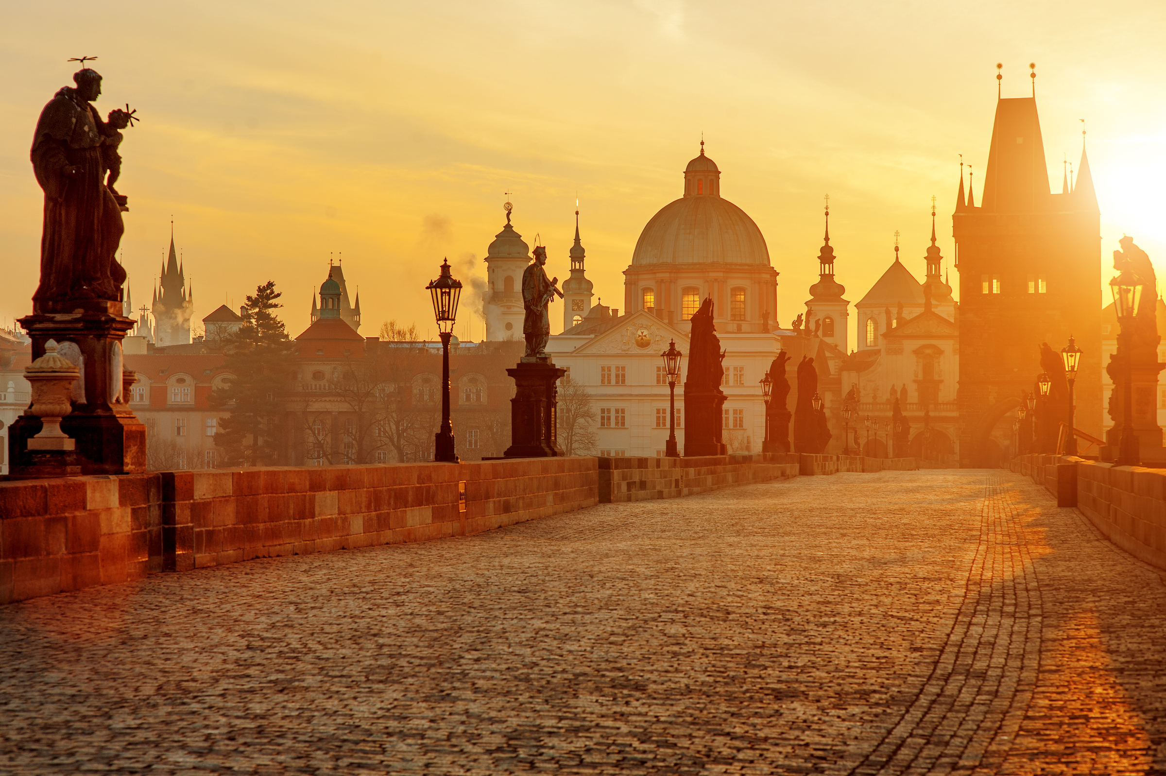 Charles Bridge scenic view at sunrise, Prague, Czech Republic, Europe